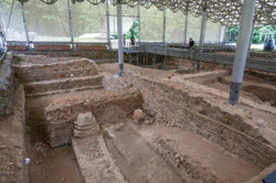 der untere Teil einer Säule