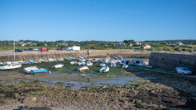 leerer Hafen, das Wasser ist weg