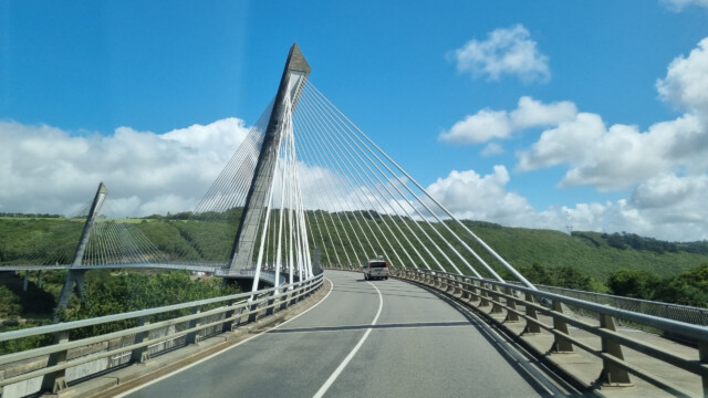 Schrägseil-Hängebrücke, Pont de Térénez