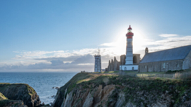 Leuchtturm Phare Saint-Mathieu vor der gleichnamigen Abtei