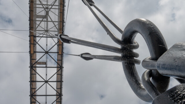 Befestigung der Fährgondel