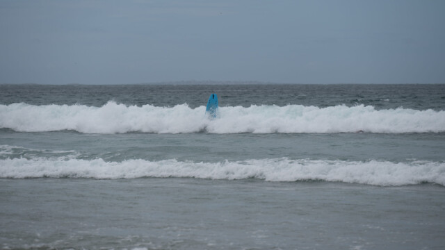 fliegende Bretter in der Gischt