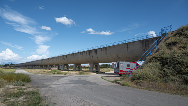 modernes Aquädukt