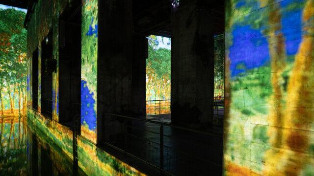 Blick durch die verschiedenen Hallen