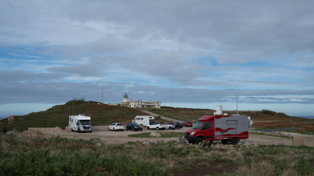 windiger Ăśbernachtsungsplatz beim Leuchtturm