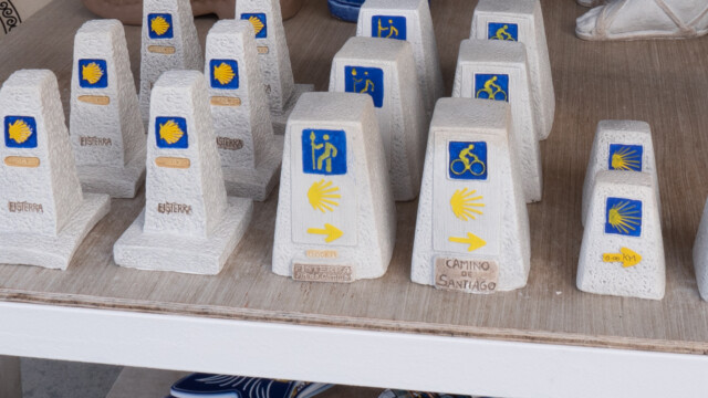 es gibt sogar Souvenierläden...