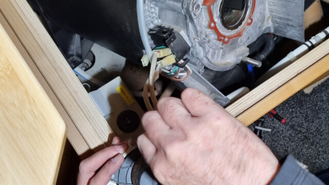 Heizeinheit demontiert