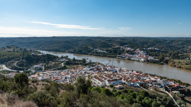 links Spanien, rechts Portugal