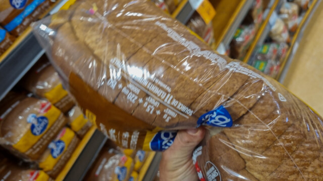 Schlabberbrot: man kann es kaum in die Hand nehmen, so weich ist es;