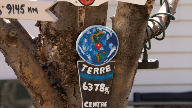 ... und zum Mittelpunkt der Erde auch nicht viel weiter;