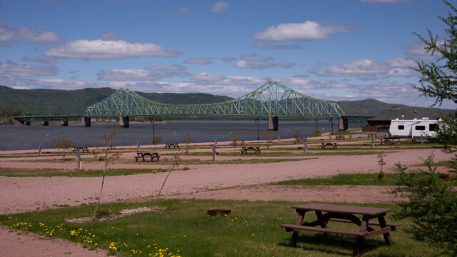 sehr schöne Stahlkonstruktion