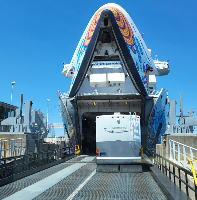 und rein in den Schlund