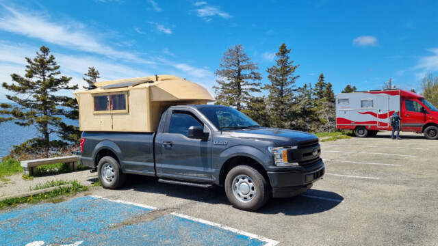 Pick-Up mit Ahorn-Wohnkabine