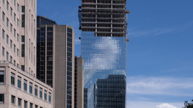 unten fertig - oben noch im Rohbau