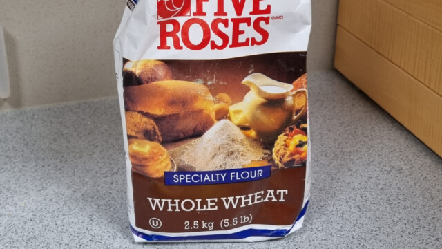 Mehl und Trockenhefe aus Kanada