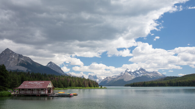 der Maligne-Lake in den Rocky Mountains