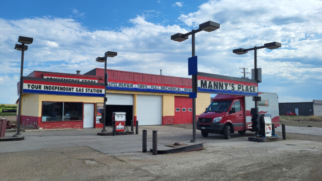 Manny's Tankstelle...