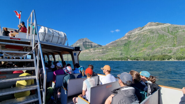 der Trail startet und endet auf der andern Seite des Waterton-Lake