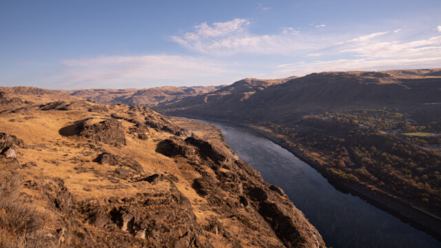 Columbia River unterhalb der Staumauer, riesig