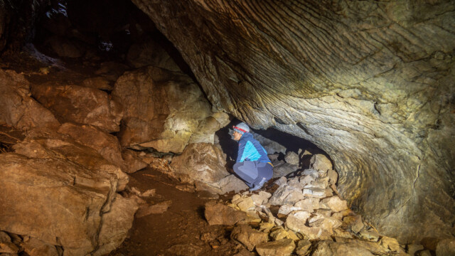 in einer unterirdischen Halle