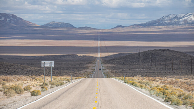 und wieder eine lange Gerade Richtung Süden, der Wärme entgegen