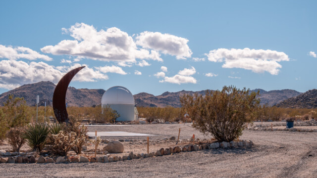 Observatorium am Eingang zum Park...