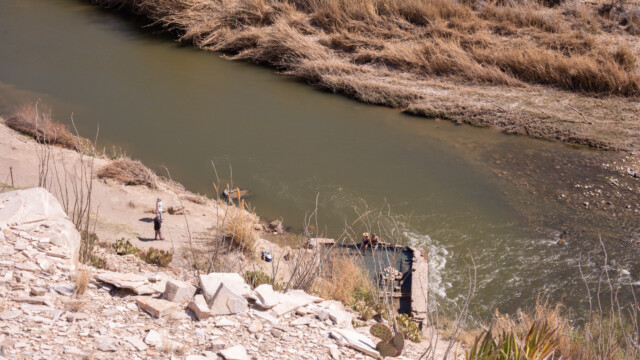 das Bad mit den heissen Quellen von oben