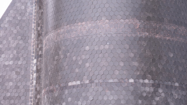 die vielen Kacheln des Hitzeschildes