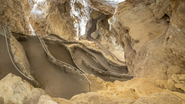auch im Innern geht es weiter in die Tiefe