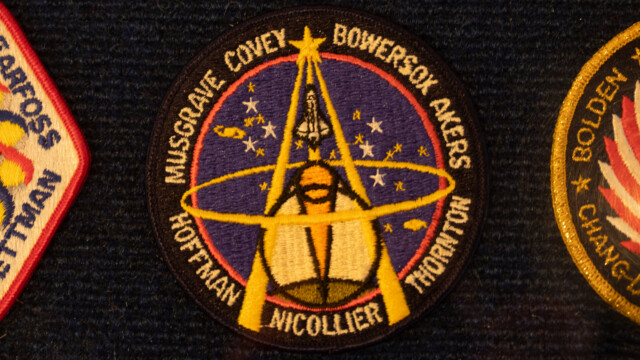 STS-61 im Jahre 1993, Space Shuttle Endeavour mit Claude Nicollier; erste Wartungsmission fĂĽr das Hubble-Weltraumteleskop