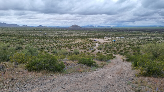 immer wieder ziehen dunkle Wolken vorbei