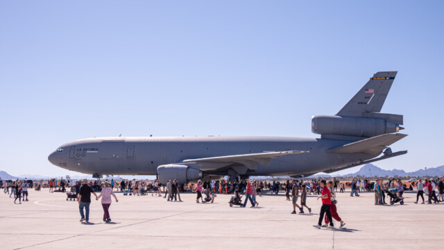 KC-10 Tanker, abgeleitet aus der zivilen DC-10