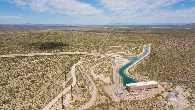 unten rechts ist die Pumpstation