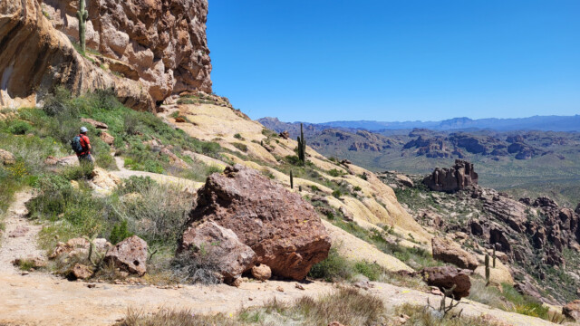 ... und ziemlich menschenleer;