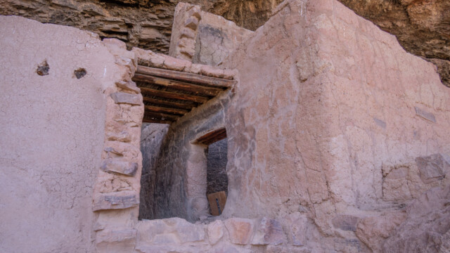 die hier sichtbare Dachkonstruktion ist noch original, d.h. 700 Jahre alt