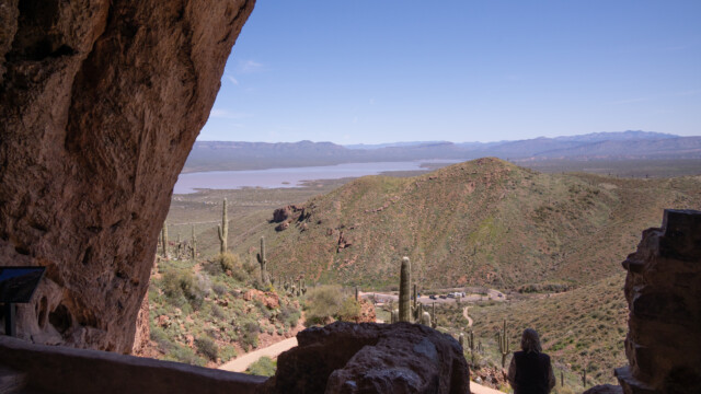 Aussicht auf den Lake Roosevelt, der Stausee ist zu 110% gefüllt