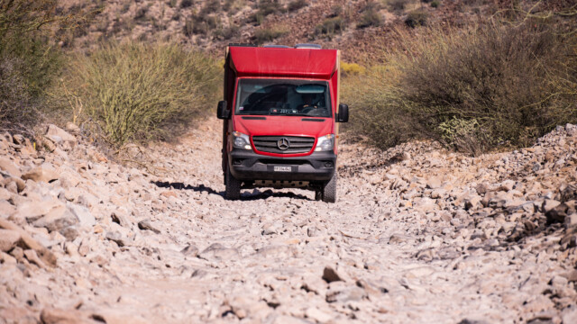 ... nur wenig Bodenfreiheit, jeder Zentimeter zählt