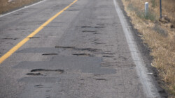 ein paar Schlaglöcher