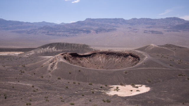 wunderschöner Nebenkrater