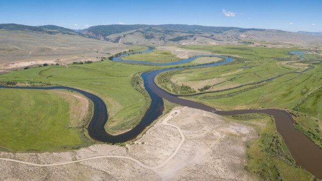 Zusammenfluss von Blue River (links) und Colorado River (rechts)